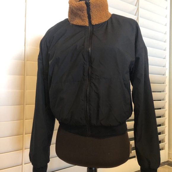 BLACK Fabletics Reversible Jacket- fits thru size 7-8 - Picture 3 of 10